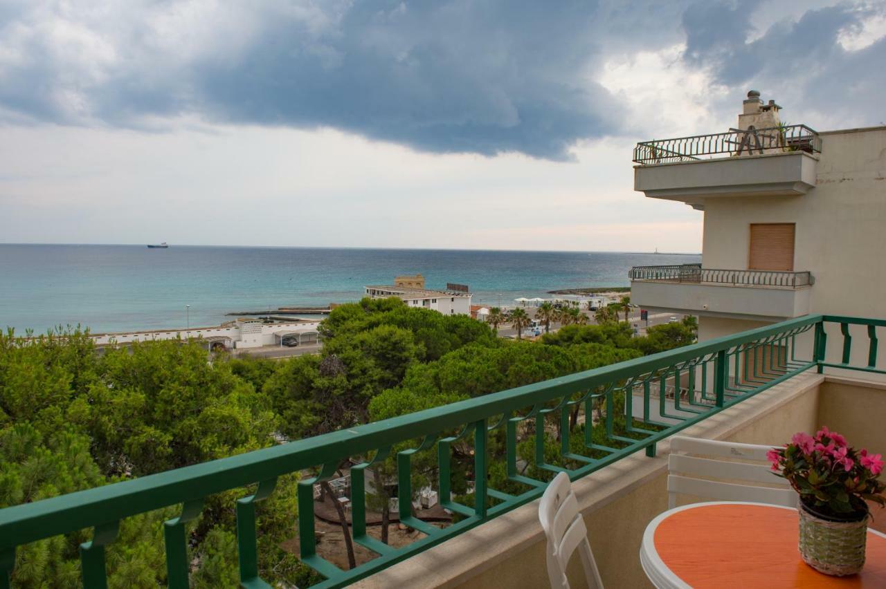加利波利Al Tramonto公寓 外观 照片